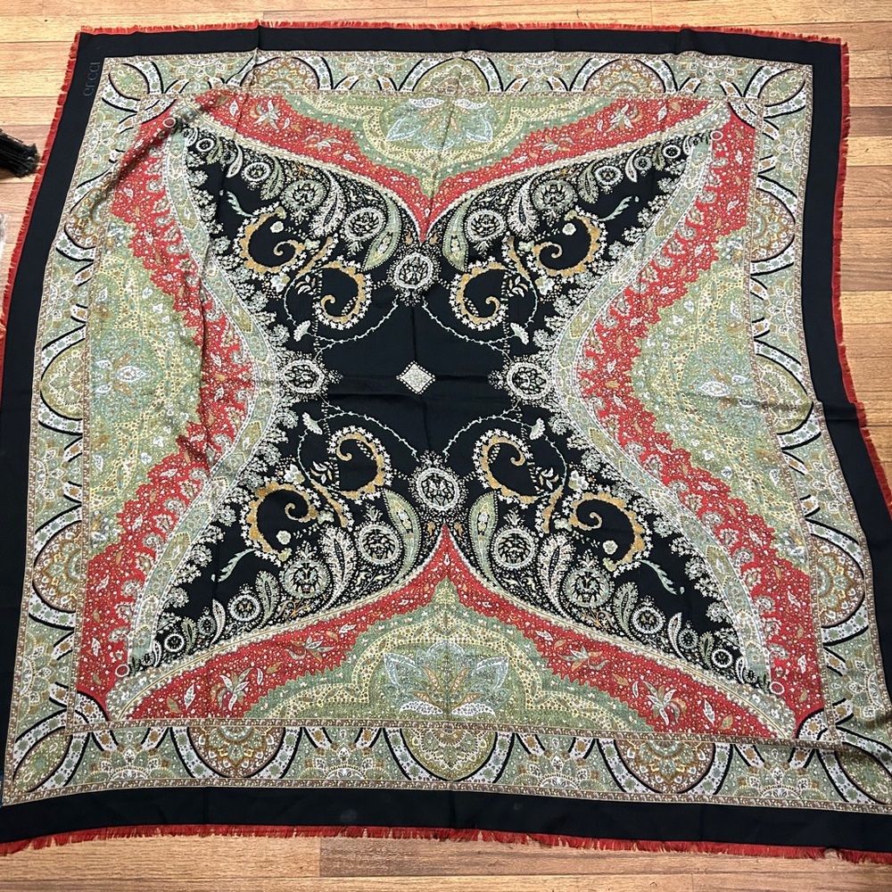 Gucci Black and Red Paisley Scarf